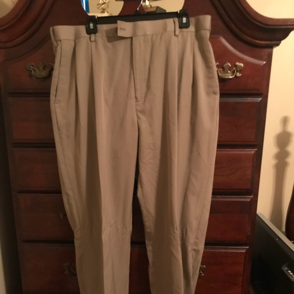 Men’s Louis Raphael Khaki Dress Pants